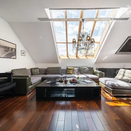 Апартаменты View Luxury With Foosball & Xbox - In Centre *