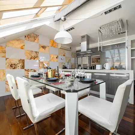 Διαμέρισμα View Luxury With Foosball & Xbox - In Centre *