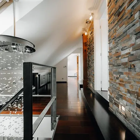 View Luxury With Foosball & Xbox - In Centre Lägenhet