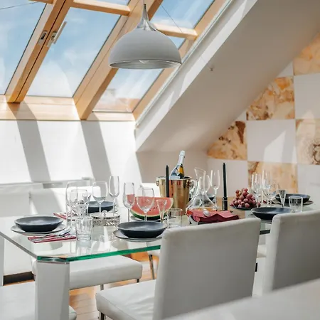 View Luxury With Foosball & Xbox - In Centre Prag