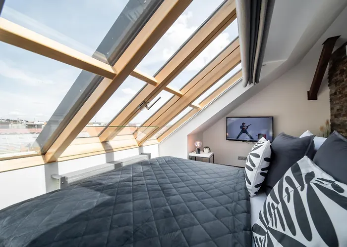 View Luxury With Foosball & Xbox - In Centre