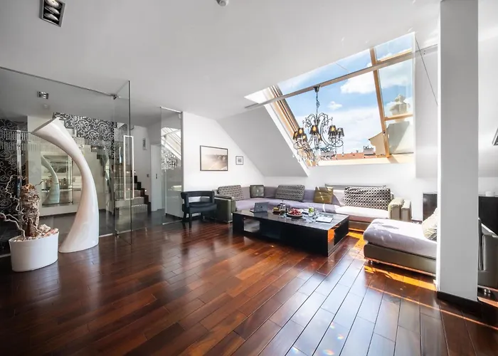 View Luxury With Foosball & Xbox - In Centre