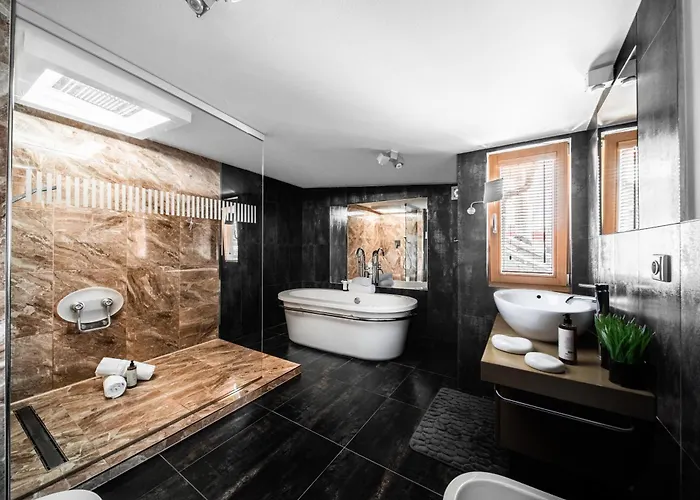 View Luxury With Foosball & Xbox - In Centre Prag